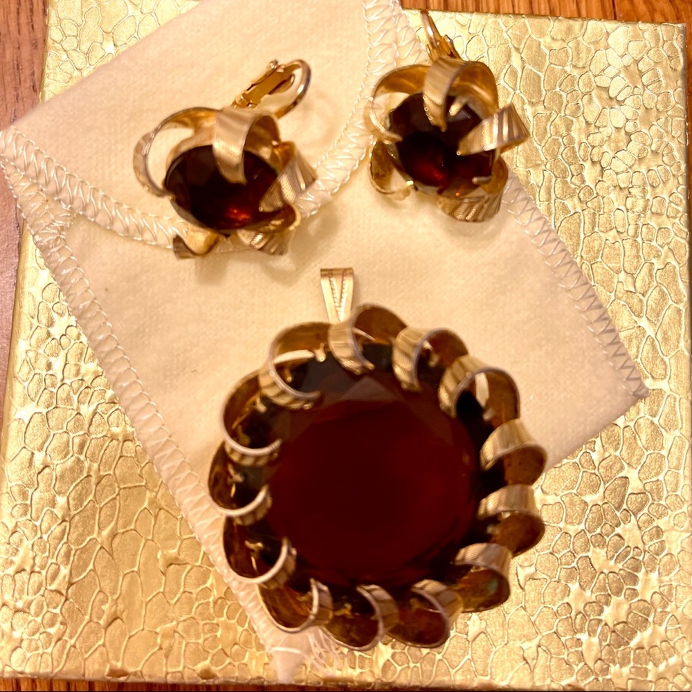 VINTAGE,KRAMER OF NEW YORK JEWELRY SET